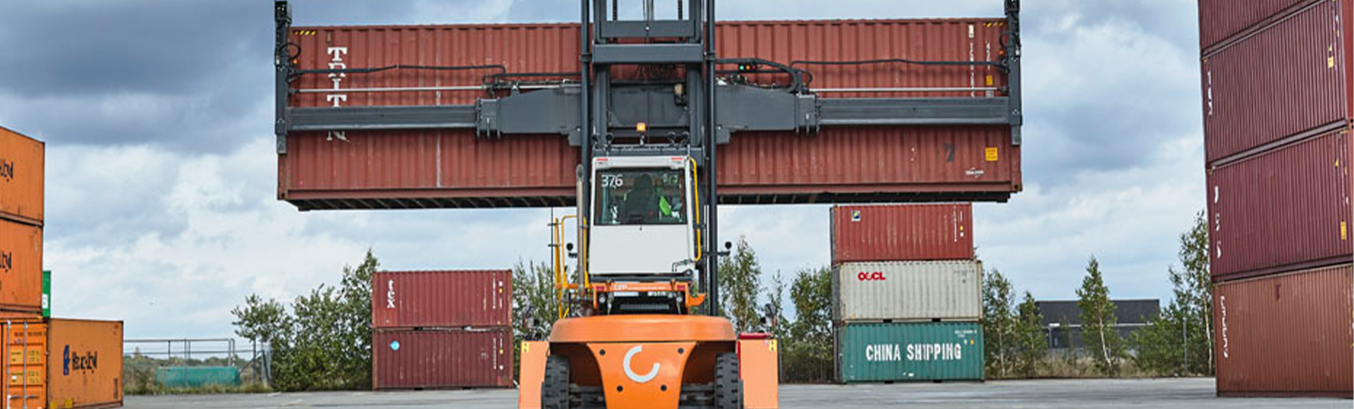 Konecranes manages the container hotel safely and effectively