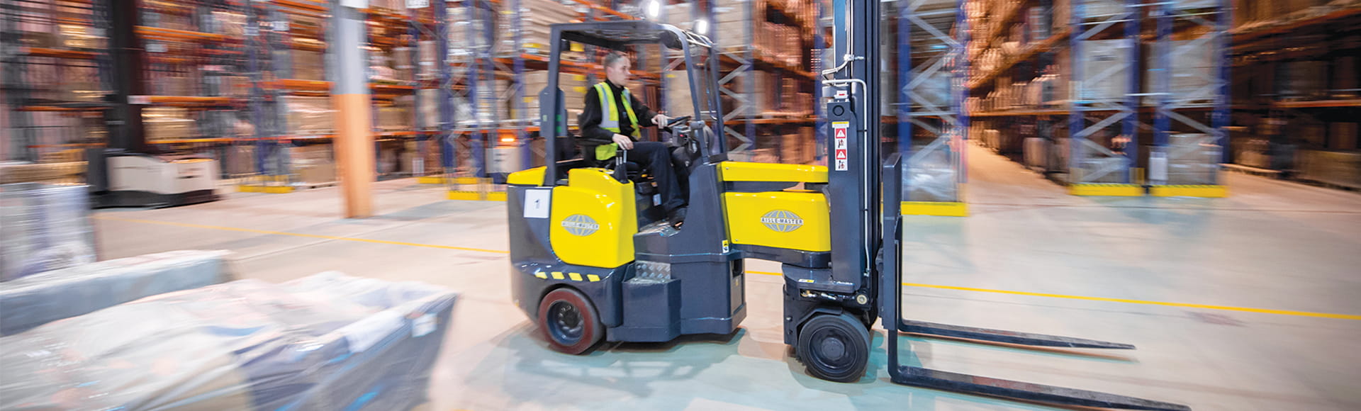 Combilift Aisle Master High Capacity Articulated Fork Truck