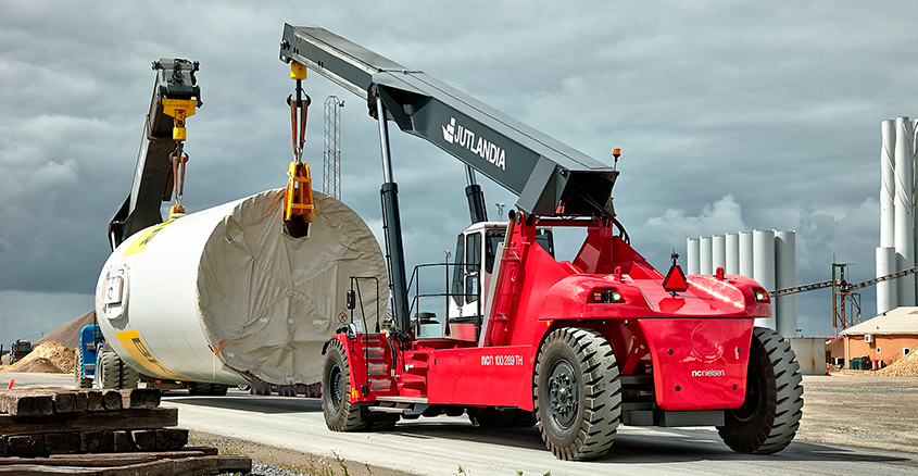 Reach stacker Heavy Duty